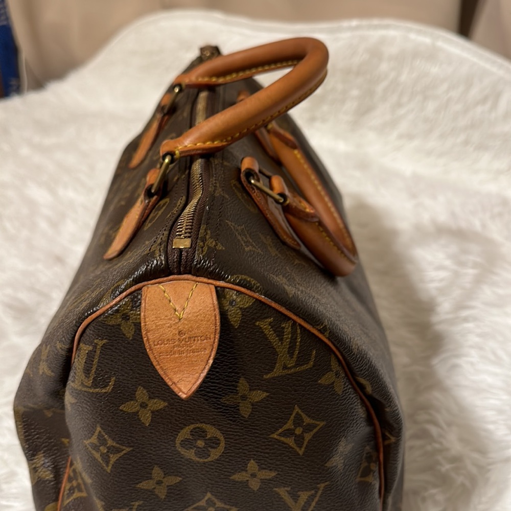 Authentic Louis Vuitton Speedy 30 - Picture 5 of 12